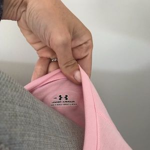 Women’s Under Armour long sleeve never worn! Med